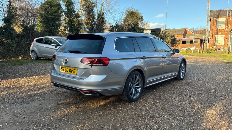 Volkswagen Passat 2.0 TDI EVO SCR R-Line 5dr DSG Diesel Estate
